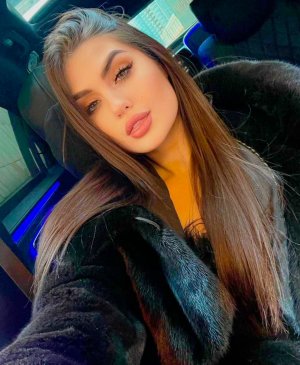 Женя, 19
